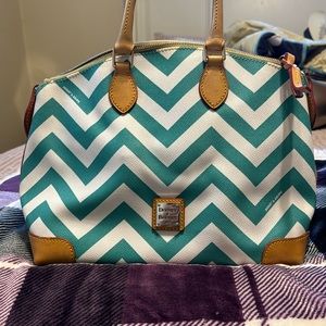 Like new condition- Dooney and bourke satchel.